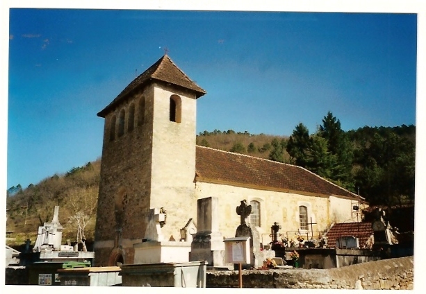 L'&eacute;glise de Cazes depuis le mur Sud